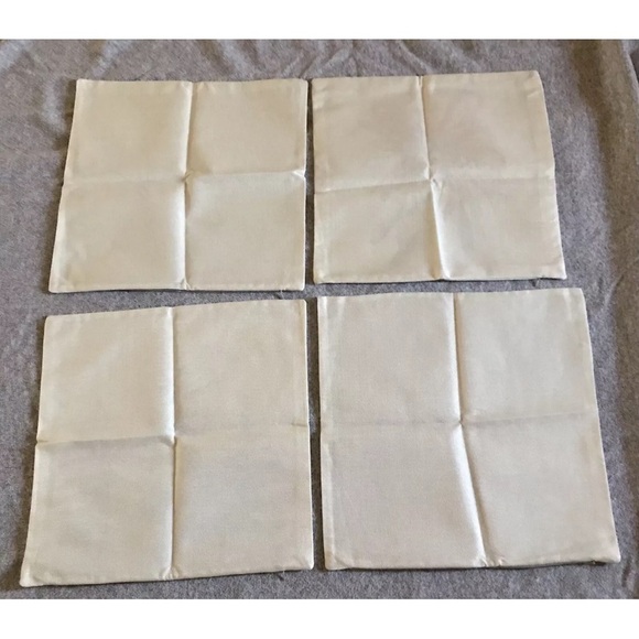 Holiday Decorative Pillow Covers 4 Pieces Winter Christmas Pillow Cases - Picture 10 of 11